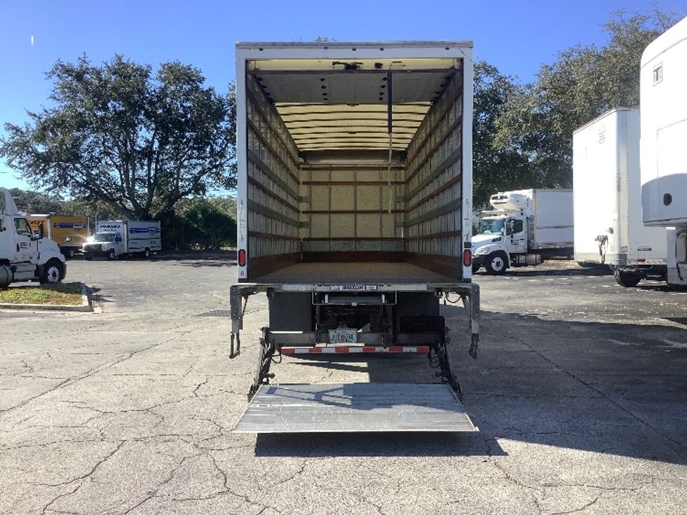 Medium Duty Box Truck-Light and Medium Duty Trucks-International-2019-4300-Jacksonville-FL-123,370\n\t\tmiles-$ 50,500 - Image 9