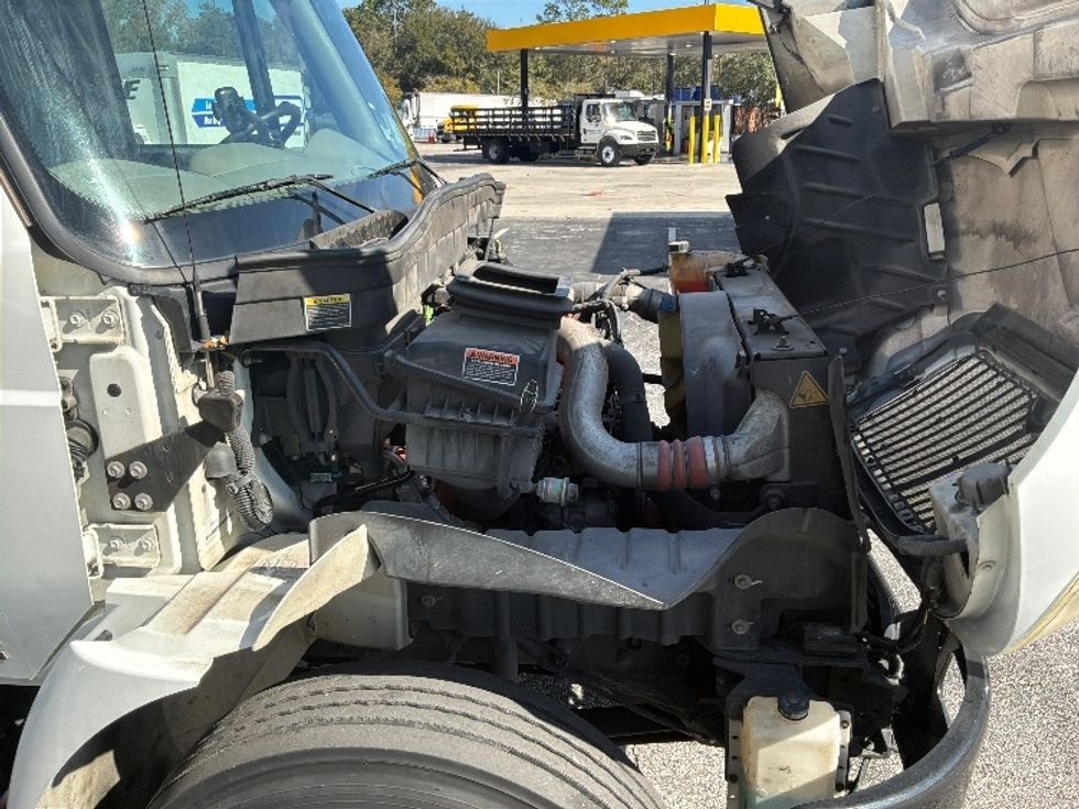 Medium Duty Box Truck-Light and Medium Duty Trucks-International-2019-4300-Jacksonville-FL-137,823\n\t\tmiles-$ 51,750 - Image 23