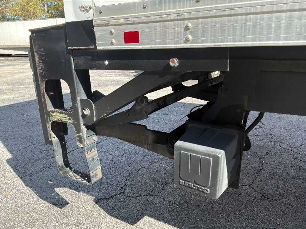 Medium Duty Box Truck-Light and Medium Duty Trucks-International-2019-4300-Jacksonville-FL-137,823\n\t\tmiles-$ 51,750 - Image 26