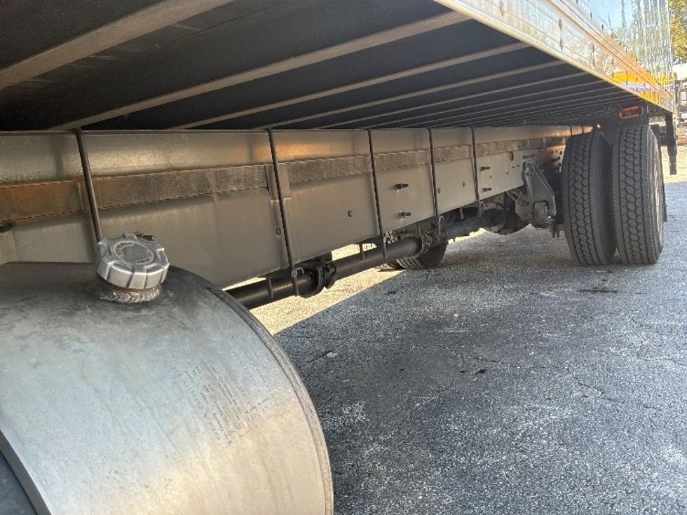 Medium Duty Box Truck-Light and Medium Duty Trucks-International-2019-4300-Jacksonville-FL-137,823\n\t\tmiles-$ 51,750 - Image 5