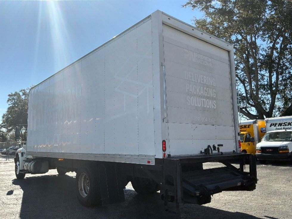 Medium Duty Box Truck-Light and Medium Duty Trucks-International-2019-4300-Jacksonville-FL-137,823\n\t\tmiles-$ 51,750 - Image 6