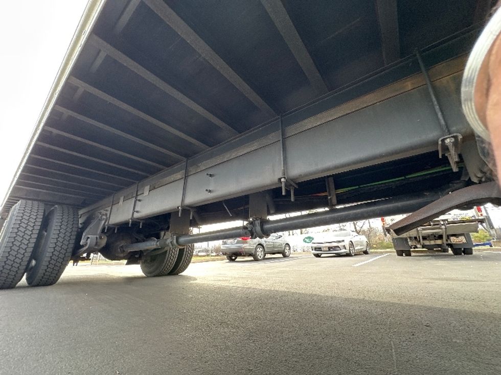 Medium Duty Box Truck-Light and Medium Duty Trucks-International-2019-4300-Jessup-MD-182,892\n\t\tmiles-$ 41,750 - Image 14