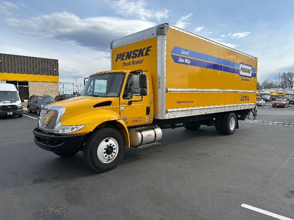Medium Duty Box Truck-Light and Medium Duty Trucks-International-2019-4300-Jessup-MD-182,892\n\t\tmiles-$ 41,750 - Image 3