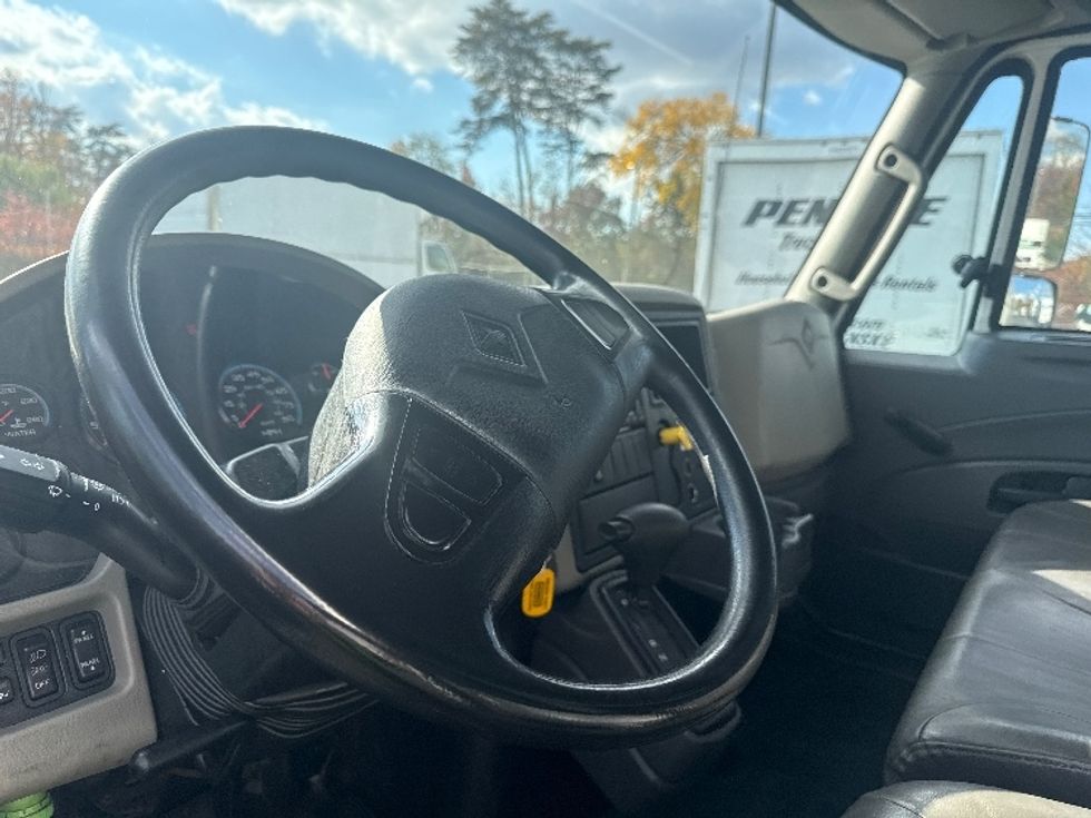Medium Duty Box Truck-Light and Medium Duty Trucks-International-2019-4300-Jessup-MD-267,251\n\t\tmiles-$ 28,750 - Image 16