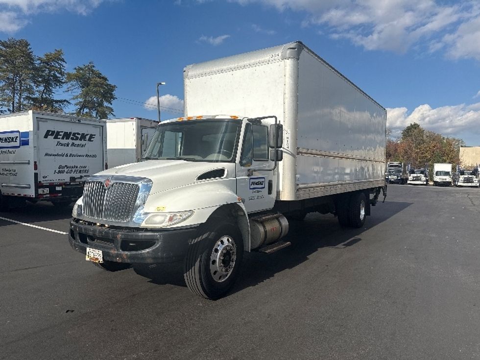 Medium Duty Box Truck-Light and Medium Duty Trucks-International-2019-4300-Jessup-MD-267,251\n\t\tmiles-$ 28,750 - Image 3