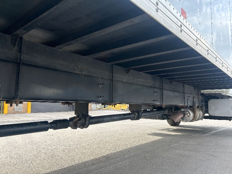 Medium Duty Box Truck-Light and Medium Duty Trucks-International-2019-4300-Jessup-PA-76,555\n\t\tmiles-$ 56,250 - Image 14