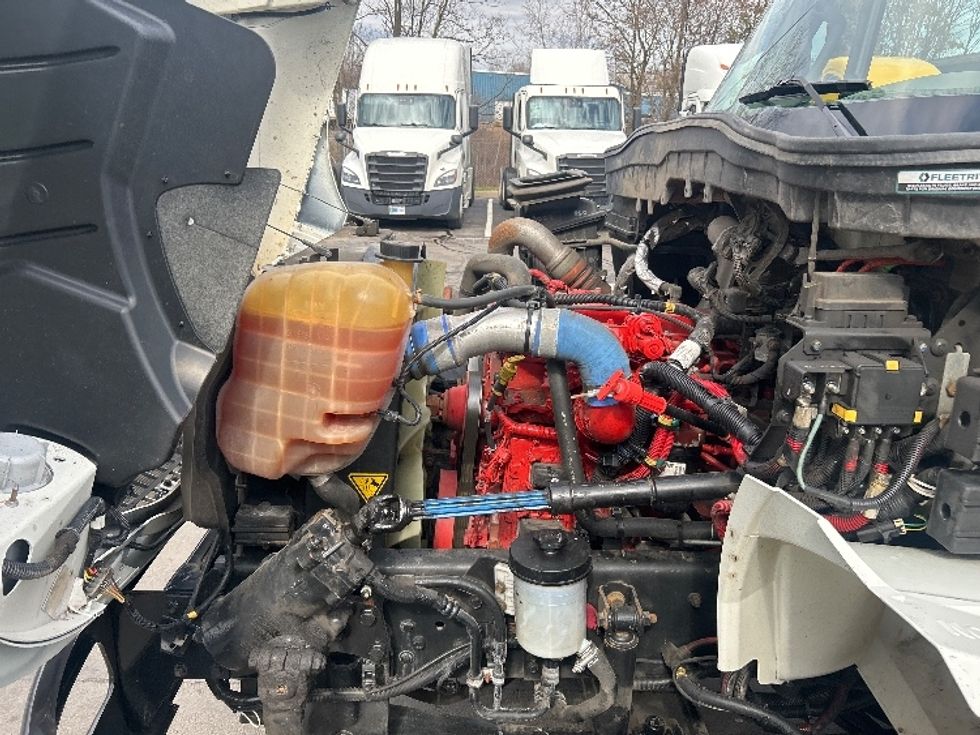 Medium Duty Box Truck-Light and Medium Duty Trucks-International-2019-4300-Jessup-PA-76,555\n\t\tmiles-$ 56,250 - Image 24