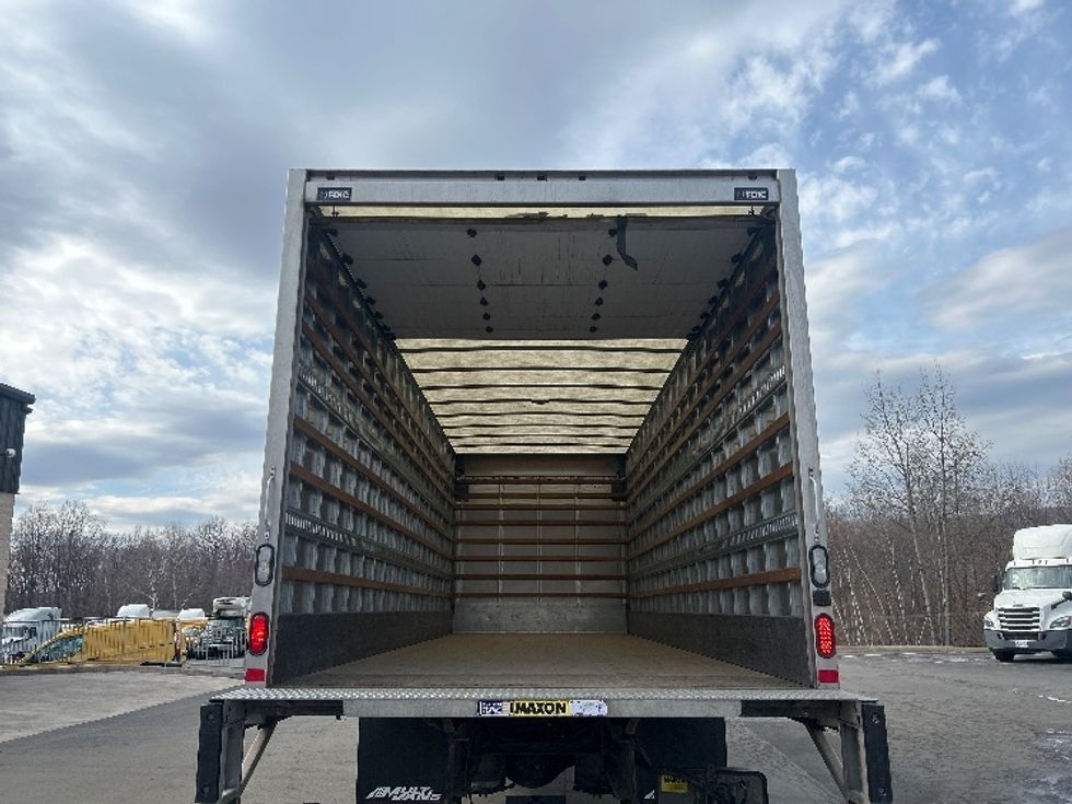 Medium Duty Box Truck-Light and Medium Duty Trucks-International-2019-4300-Jessup-PA-76,555\n\t\tmiles-$ 56,250 - Image 8