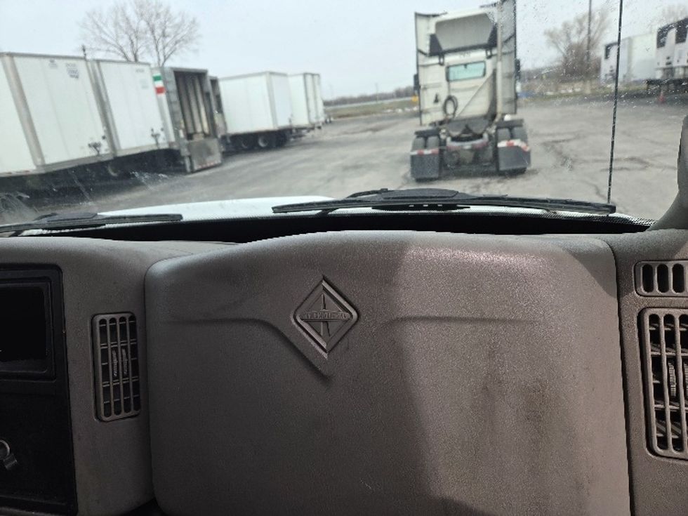 Medium Duty Box Truck-Light and Medium Duty Trucks-International-2019-4300-Kansas City-MO-279,706\n\t\tmiles-$ 29,250 - Image 21