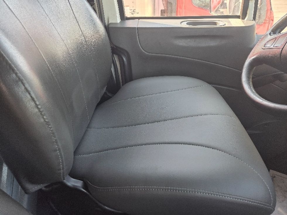 Medium Duty Box Truck-Light and Medium Duty Trucks-International-2019-4300-Kansas City-MO-279,706\n\t\tmiles-$ 29,250 - Image 25