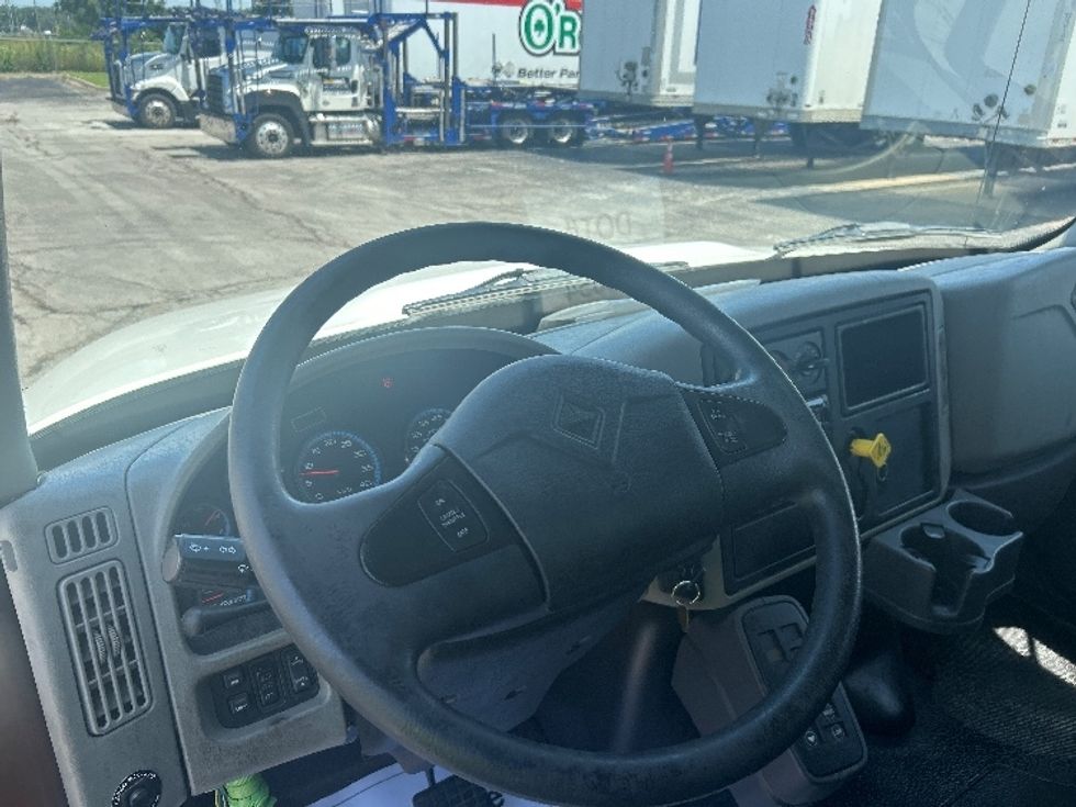 Medium Duty Box Truck-Light and Medium Duty Trucks-International-2019-4300-Kansas City-MO-30,763\n\t\tmiles-$ 50,750 - Image 17