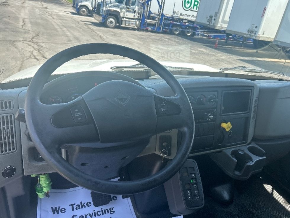 Medium Duty Box Truck-Light and Medium Duty Trucks-International-2019-4300-Kansas City-MO-30,763\n\t\tmiles-$ 50,750 - Image 18