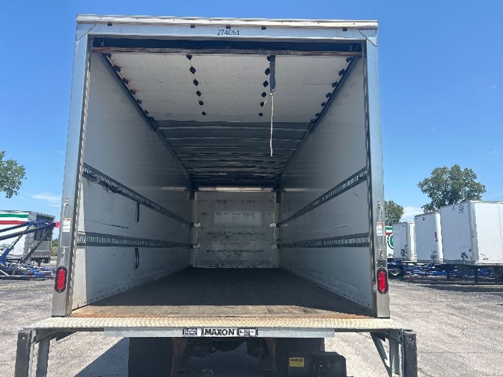 Medium Duty Box Truck-Light and Medium Duty Trucks-International-2019-4300-Kansas City-MO-30,763\n\t\tmiles-$ 50,750 - Image 8