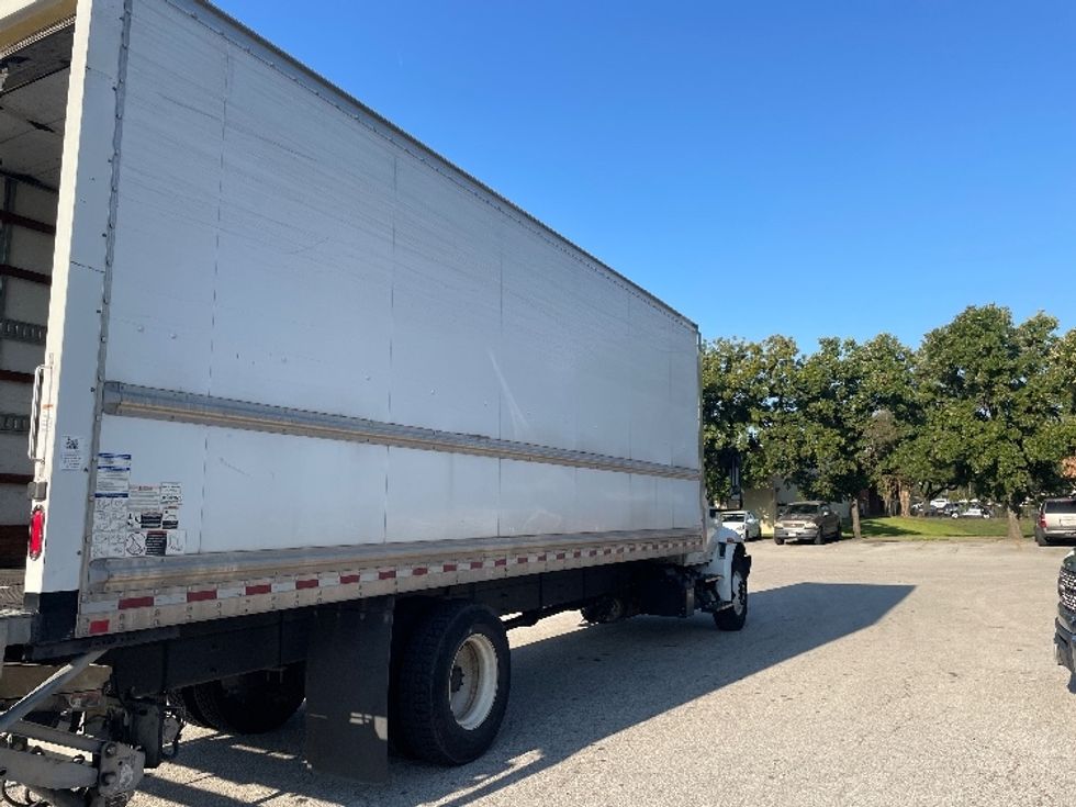 Medium Duty Box Truck-Light and Medium Duty Trucks-International-2019-4300-Katy-TX-109,397\n\t\tmiles-$ 51,750 - Image 13