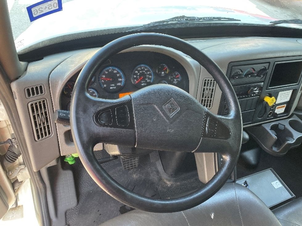Medium Duty Box Truck-Light and Medium Duty Trucks-International-2019-4300-Katy-TX-109,397\n\t\tmiles-$ 51,750 - Image 17