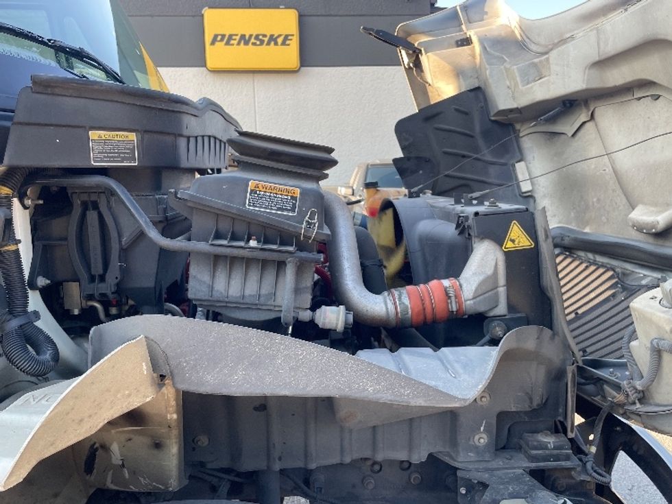 Medium Duty Box Truck-Light and Medium Duty Trucks-International-2019-4300-Katy-TX-109,397\n\t\tmiles-$ 51,750 - Image 23