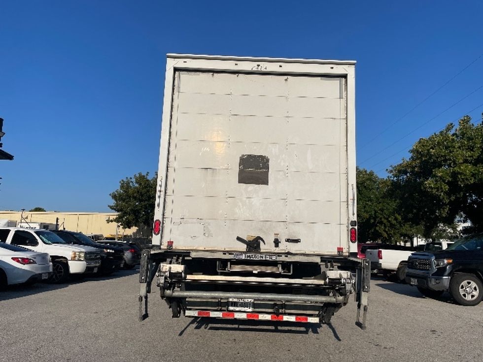 Medium Duty Box Truck-Light and Medium Duty Trucks-International-2019-4300-Katy-TX-109,397\n\t\tmiles-$ 51,750 - Image 7