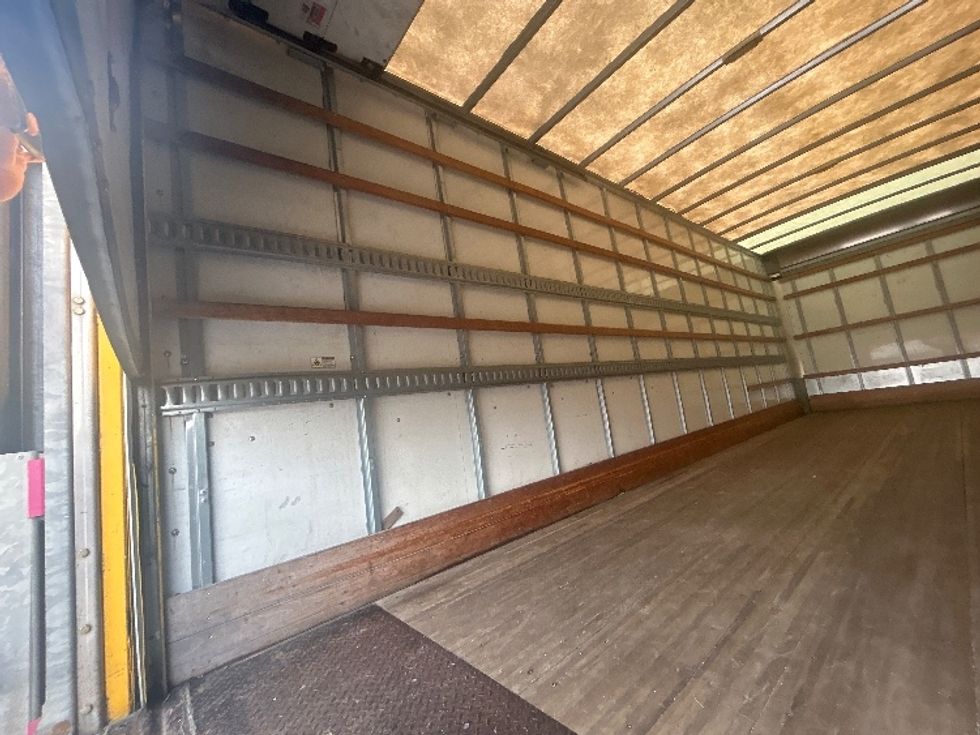 Medium Duty Box Truck-Light and Medium Duty Trucks-International-2019-4300-Katy-TX-119,982\n\t\tmiles-$ 57,500 - Image 11