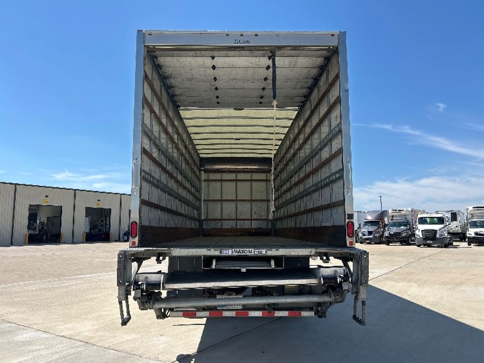 Medium Duty Box Truck-Light and Medium Duty Trucks-International-2019-4300-Katy-TX-174,017\n\t\tmiles-$ 43,750 - Image 8