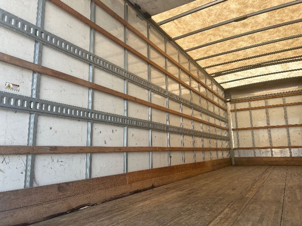 Medium Duty Box Truck-Light and Medium Duty Trucks-International-2019-4300-Katy-TX-236,567\n\t\tmiles-$ 33,500 - Image 11