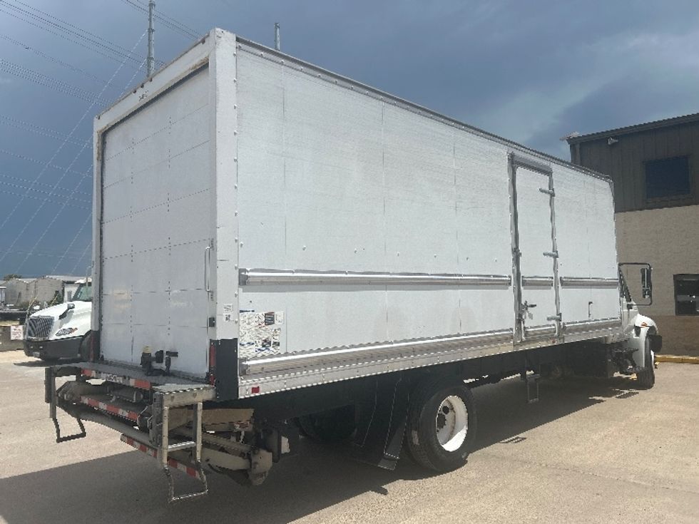 Medium Duty Box Truck-Light and Medium Duty Trucks-International-2019-4300-Katy-TX-236,567\n\t\tmiles-$ 33,500 - Image 13