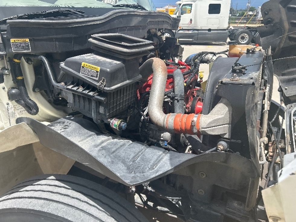 Medium Duty Box Truck-Light and Medium Duty Trucks-International-2019-4300-Katy-TX-236,567\n\t\tmiles-$ 33,500 - Image 23