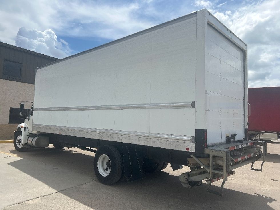 Medium Duty Box Truck-Light and Medium Duty Trucks-International-2019-4300-Katy-TX-236,567\n\t\tmiles-$ 33,500 - Image 6