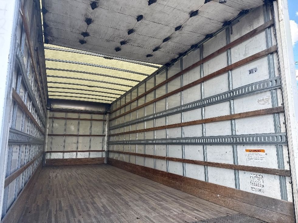 Medium Duty Box Truck-Light and Medium Duty Trucks-International-2019-4300-Katy-TX-237,365\n\t\tmiles-$ 34,000 - Image 12