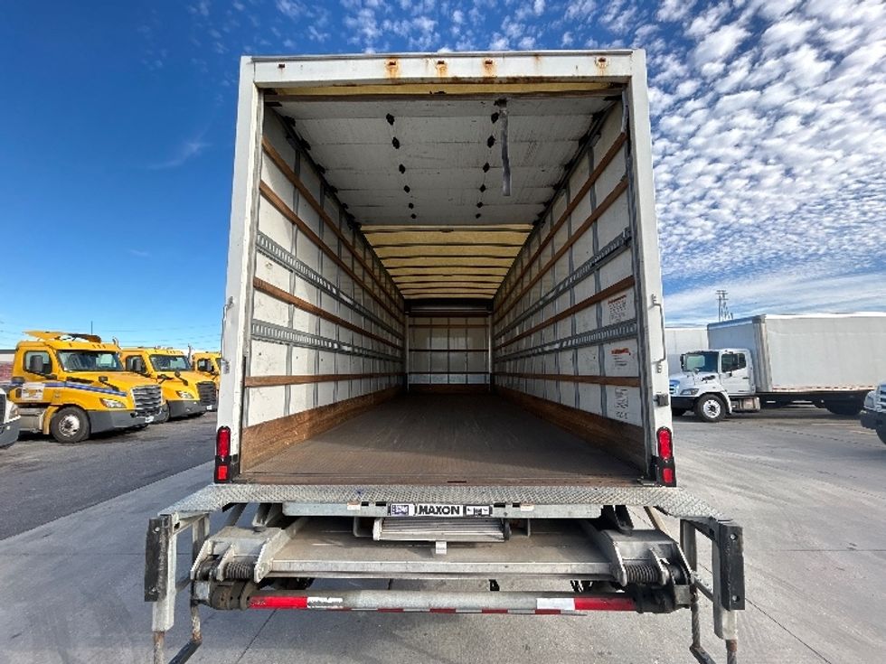 Medium Duty Box Truck-Light and Medium Duty Trucks-International-2019-4300-Katy-TX-72,443\n\t\tmiles-$ 20,500 - Image 8