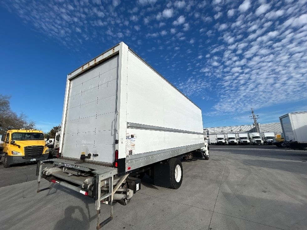 Medium Duty Box Truck-Light and Medium Duty Trucks-International-2019-4300-Katy-TX-72,443\n\t\tmiles-$ 55,250 - Image 13