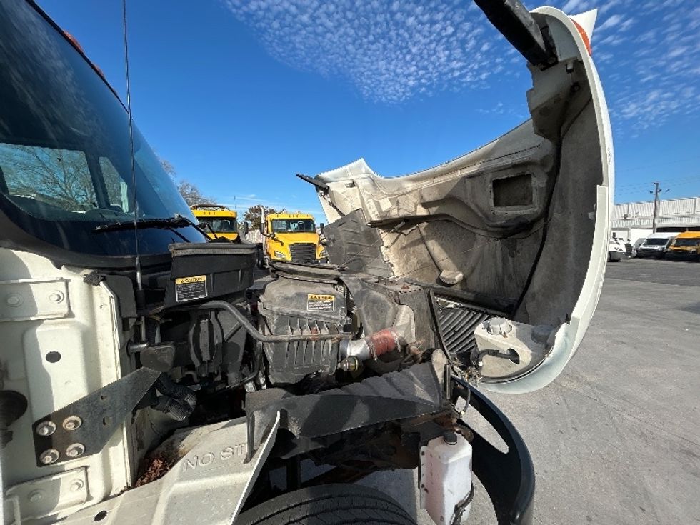 Medium Duty Box Truck-Light and Medium Duty Trucks-International-2019-4300-Katy-TX-72,443\n\t\tmiles-$ 55,250 - Image 23