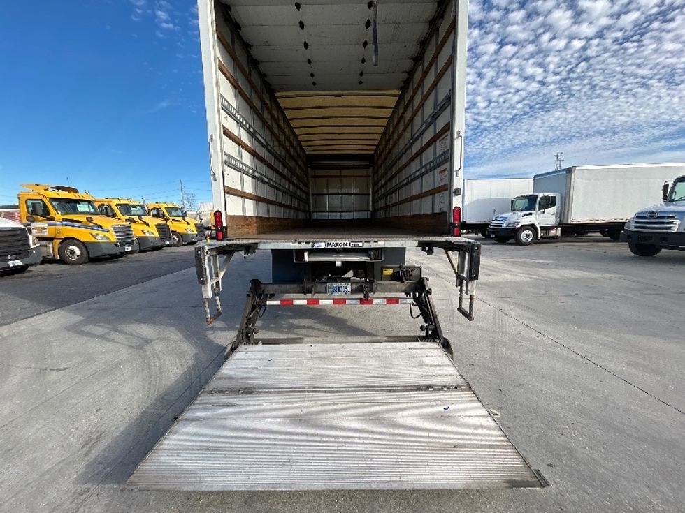 Medium Duty Box Truck-Light and Medium Duty Trucks-International-2019-4300-Katy-TX-72,443\n\t\tmiles-$ 55,250 - Image 9