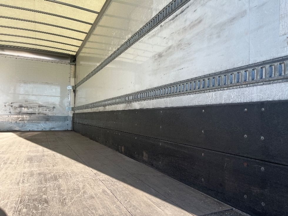 Medium Duty Box Truck-Light and Medium Duty Trucks-International-2019-4300-Lansing-MI-146,720\n\t\tmiles-$ 43,750 - Image 11