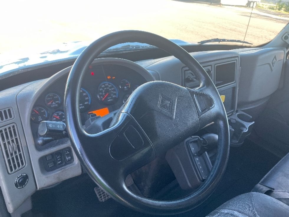 Medium Duty Box Truck-Light and Medium Duty Trucks-International-2019-4300-Lansing-MI-146,720\n\t\tmiles-$ 43,750 - Image 16