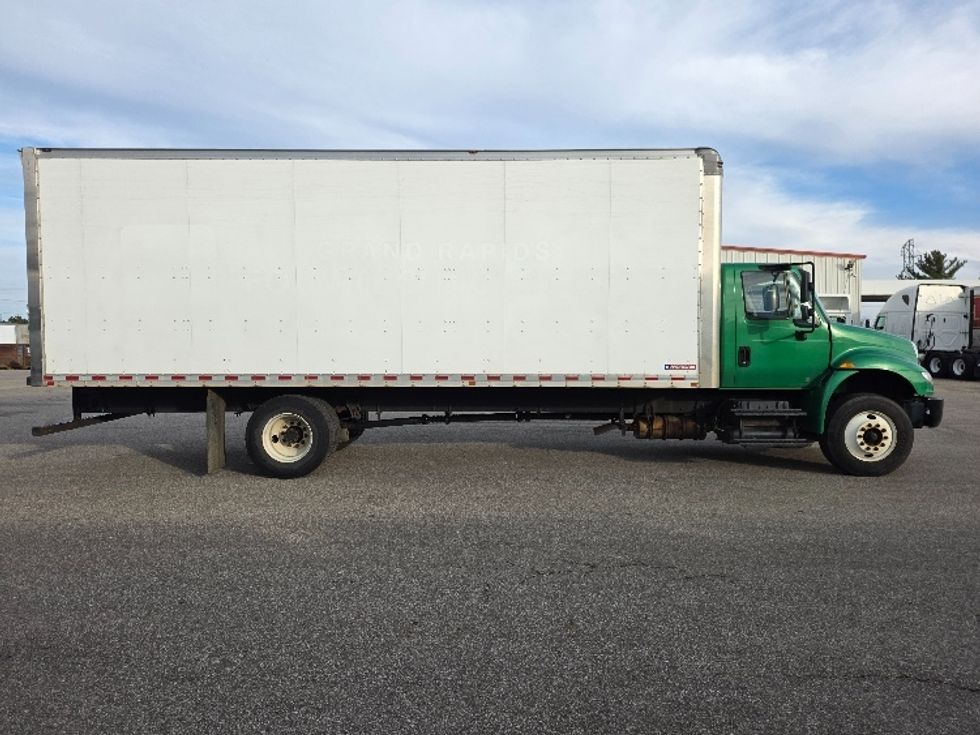 Medium Duty Box Truck-Light and Medium Duty Trucks-International-2019-4300-Lansing-MI-168,361\n\t\tmiles-$ 37,750 - Image 14
