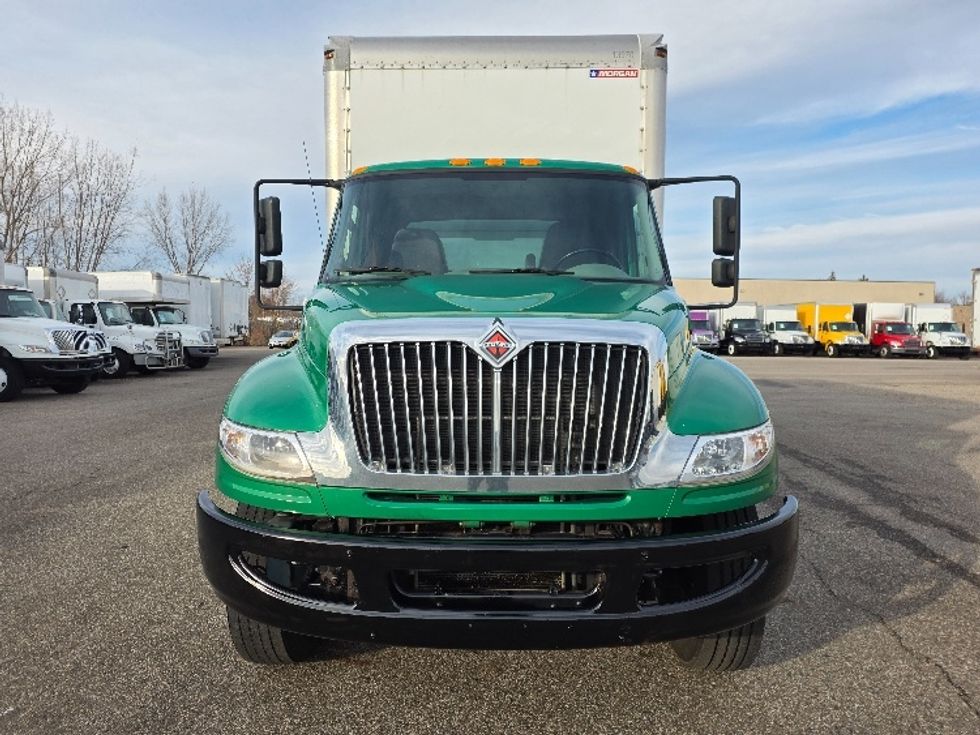 Medium Duty Box Truck-Light and Medium Duty Trucks-International-2019-4300-Lansing-MI-168,361\n\t\tmiles-$ 37,750 - Image 2