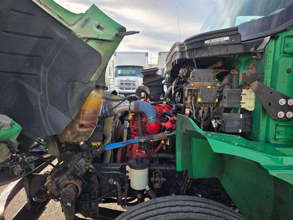 Medium Duty Box Truck-Light and Medium Duty Trucks-International-2019-4300-Lansing-MI-168,361\n\t\tmiles-$ 37,750 - Image 23