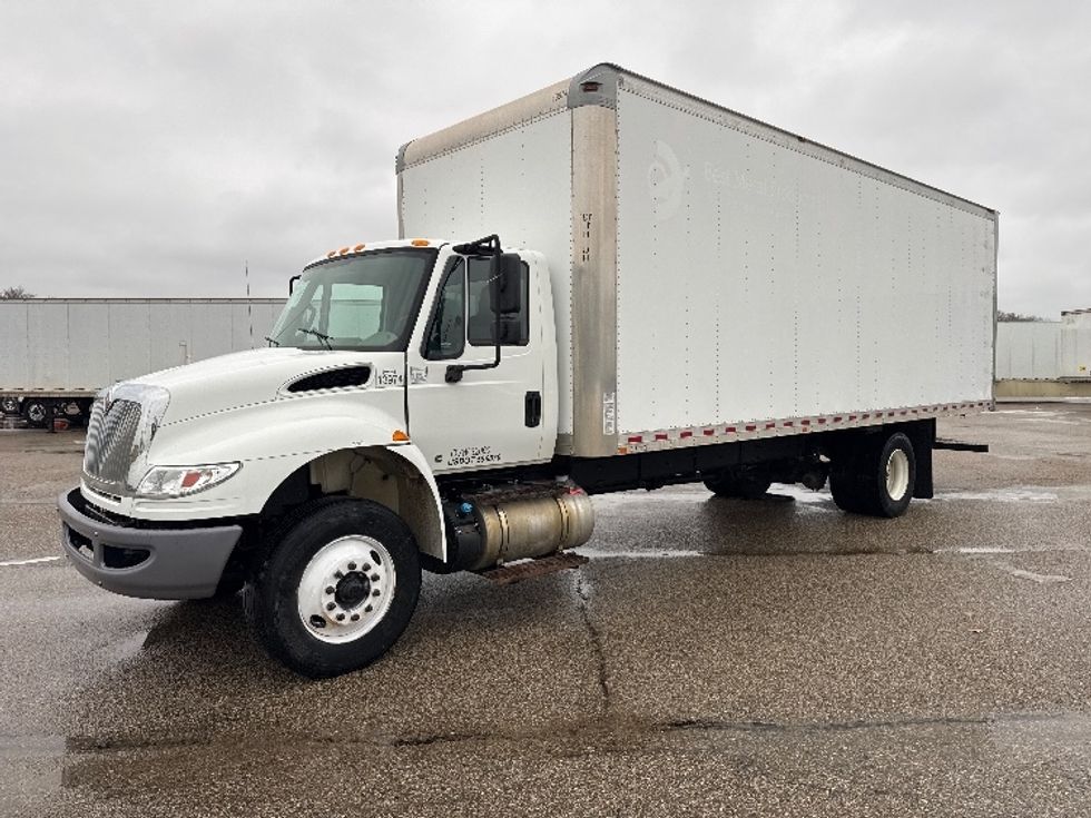 Medium Duty Box Truck-Light and Medium Duty Trucks-International-2019-4300-Lansing-MI-185,134\n\t\tmiles-$ 31,000 - Image 3
