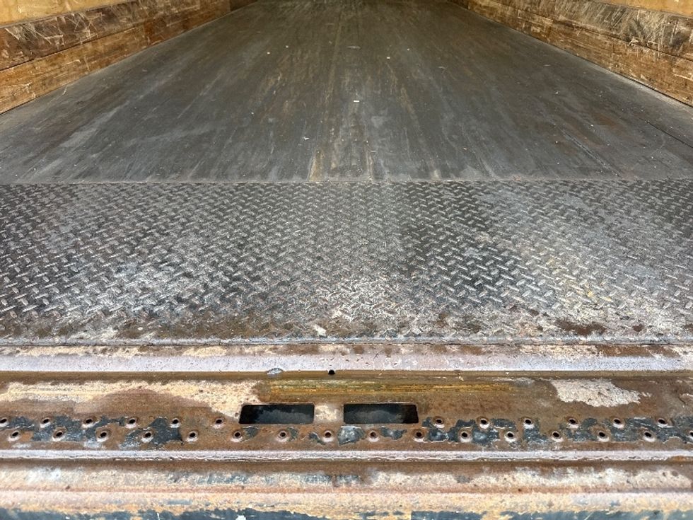 Medium Duty Box Truck-Light and Medium Duty Trucks-International-2019-4300-Lansing-MI-185,134\n\t\tmiles-$ 31,000 - Image 9