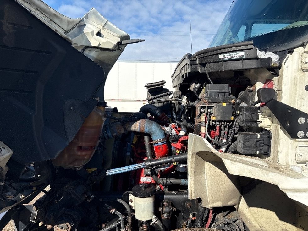 Medium Duty Box Truck-Light and Medium Duty Trucks-International-2019-4300-Lansing-MI-197,558\n\t\tmiles-$ 38,250 - Image 24