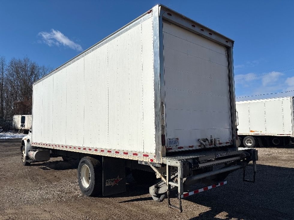 Medium Duty Box Truck-Light and Medium Duty Trucks-International-2019-4300-Lansing-MI-197,558\n\t\tmiles-$ 38,250 - Image 6