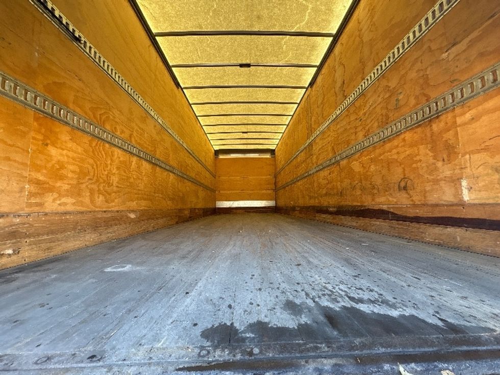 Medium Duty Box Truck-Light and Medium Duty Trucks-International-2019-4300-Lansing-MI-197,558\n\t\tmiles-$ 38,250 - Image 8