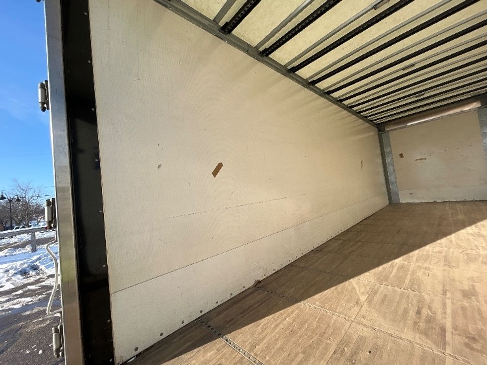 Medium Duty Box Truck-Light and Medium Duty Trucks-International-2019-4300-Lansing-MI-275,181\n\t\tmiles-$ 27,000 - Image 11