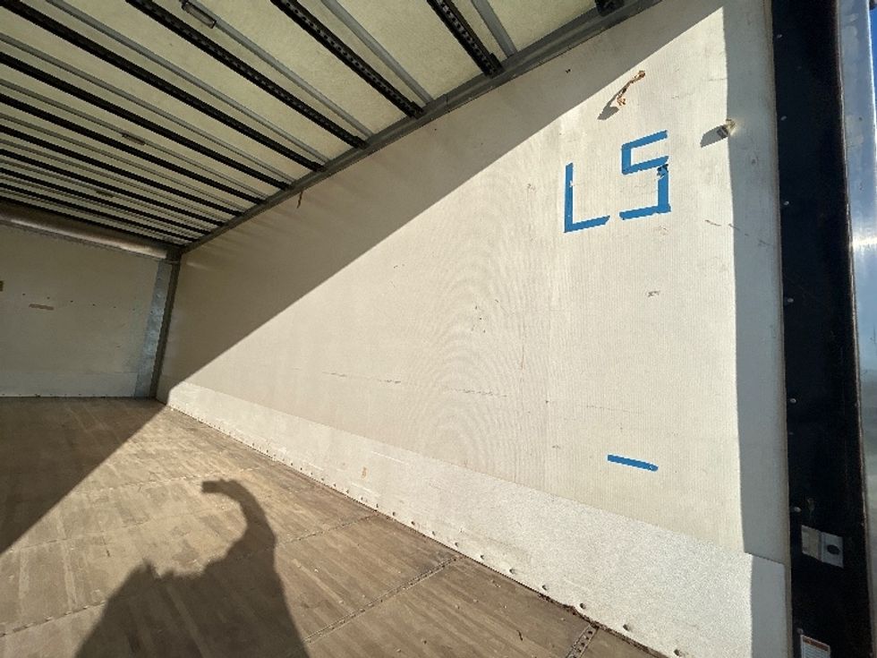 Medium Duty Box Truck-Light and Medium Duty Trucks-International-2019-4300-Lansing-MI-275,181\n\t\tmiles-$ 27,000 - Image 12