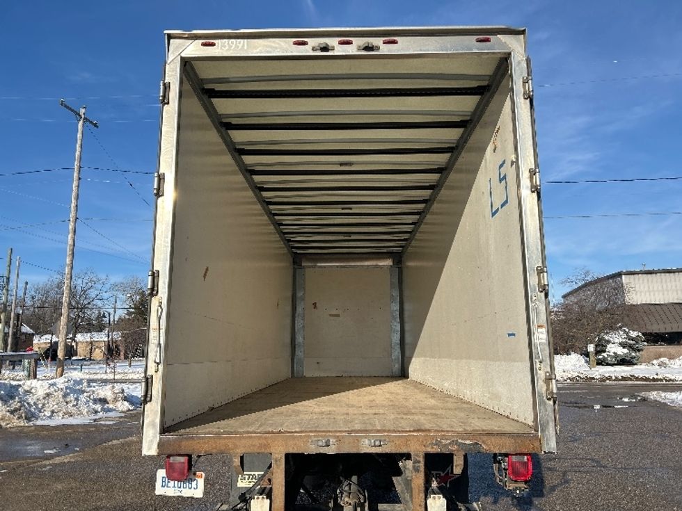 Medium Duty Box Truck-Light and Medium Duty Trucks-International-2019-4300-Lansing-MI-275,181\n\t\tmiles-$ 27,000 - Image 8