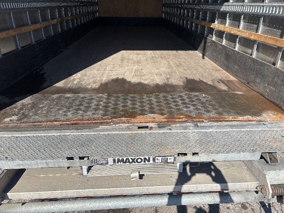 Medium Duty Box Truck-Light and Medium Duty Trucks-International-2019-4300-Lansing-MI-302,973\n\t\tmiles-$ 23,500 - Image 10