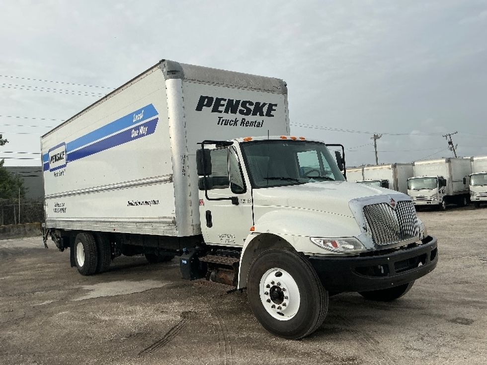 Medium Duty Box Truck-Light and Medium Duty Trucks-International-2019-4300-Lexington-KY-244,436\n\t\tmiles-$ 30,250 - Image 1