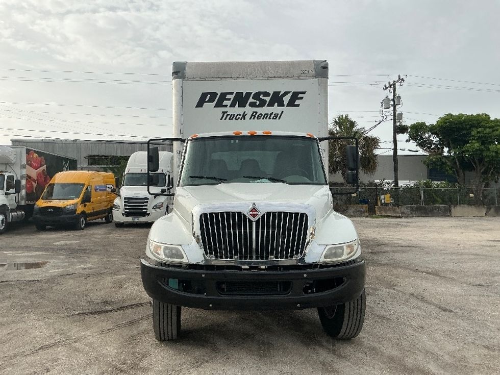 Medium Duty Box Truck-Light and Medium Duty Trucks-International-2019-4300-Lexington-KY-244,436\n\t\tmiles-$ 30,250 - Image 2