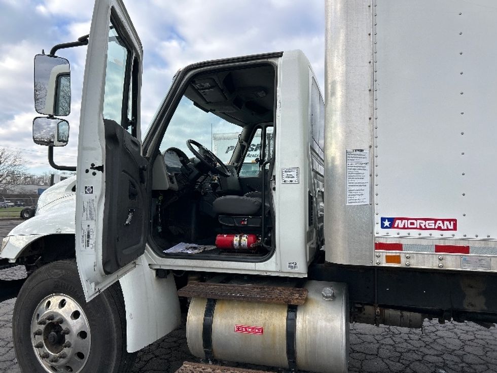 Medium Duty Box Truck-Light and Medium Duty Trucks-International-2019-4300-Liverpool-NY-328,978\n\t\tmiles-$ 20,000 - Image 16