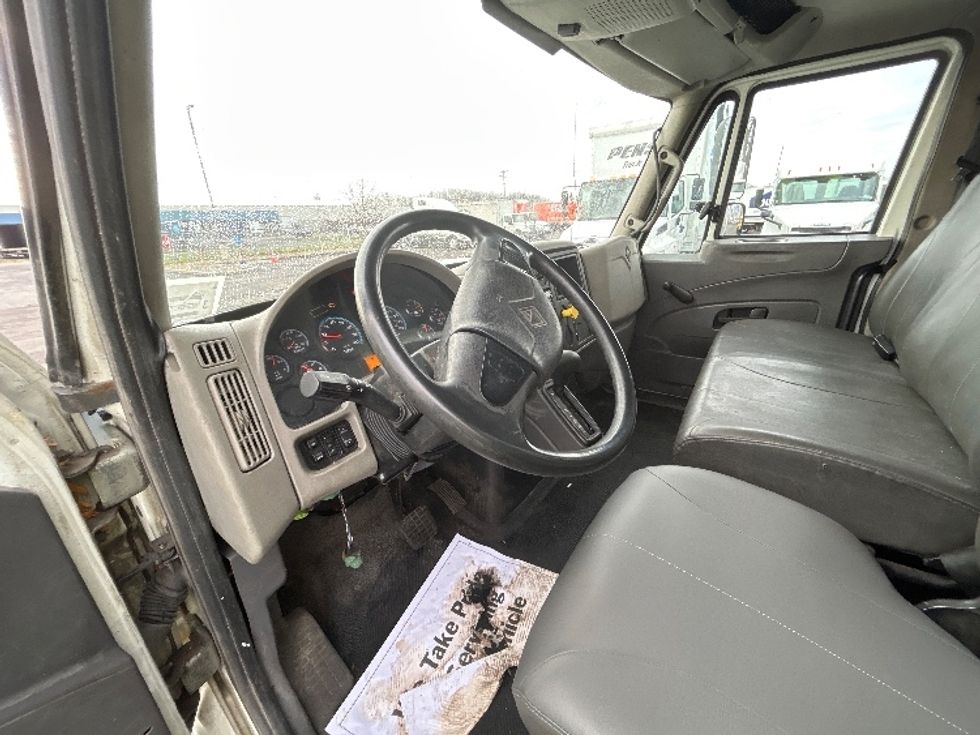 Medium Duty Box Truck-Light and Medium Duty Trucks-International-2019-4300-Liverpool-NY-328,978\n\t\tmiles-$ 20,000 - Image 17